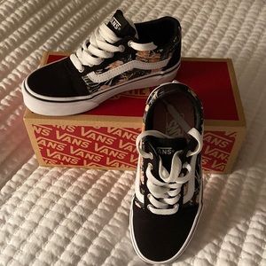 Youth Girls Black and White Floral Vans